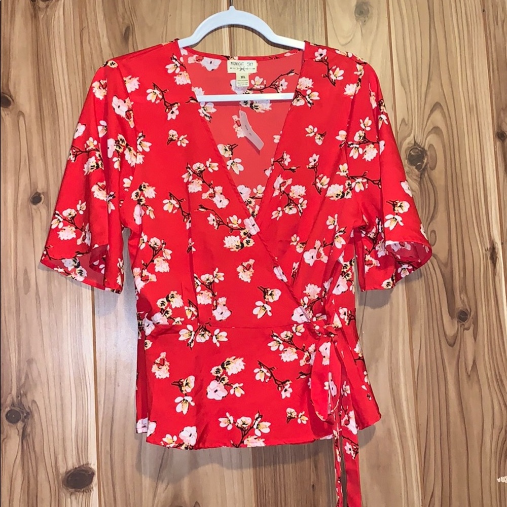 Flower wrap shirt